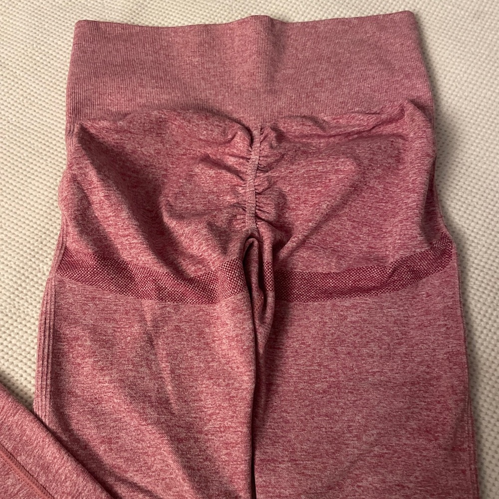 Tummy slimming butt lifting pink leggings with under butt design super cute!